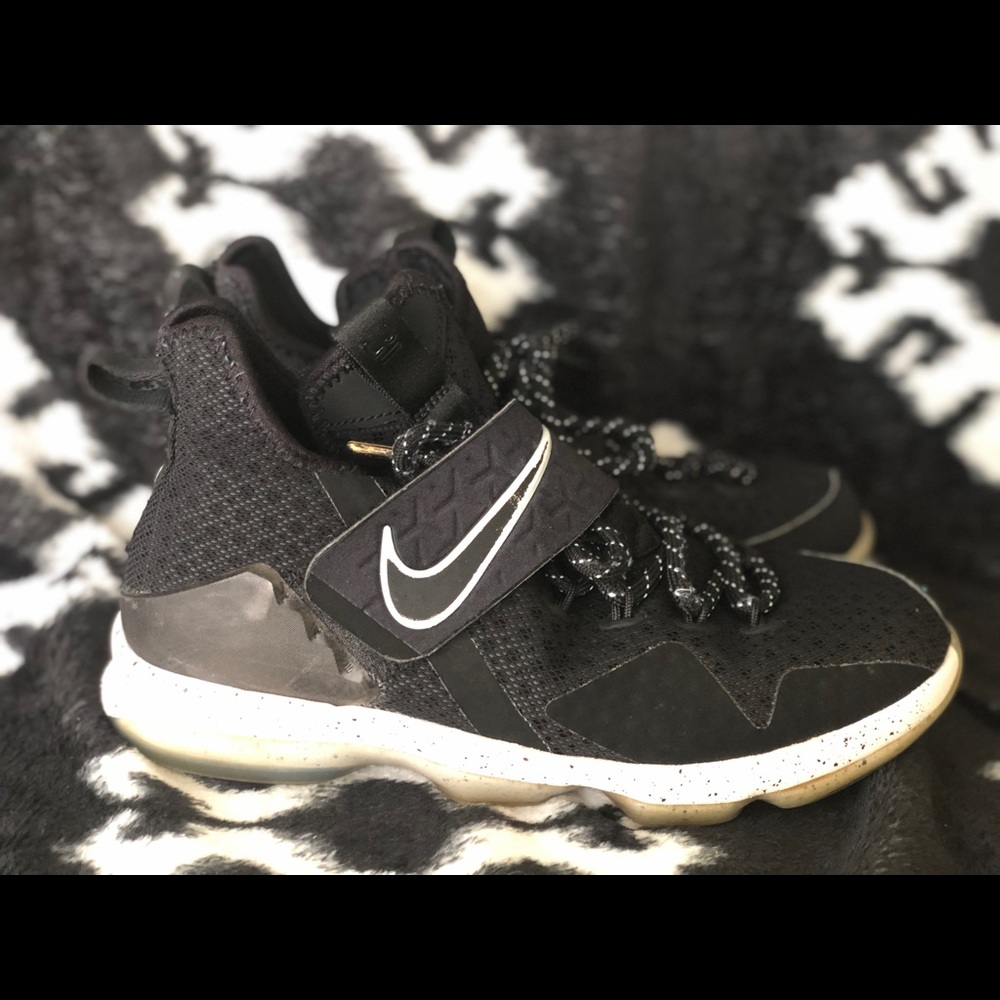 Lebron James shoes boys size 5.5